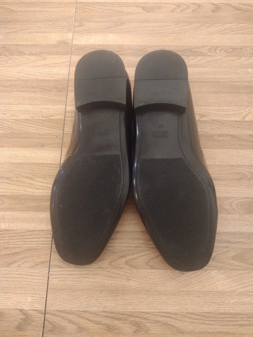 Men's Size 9.5 Zara Black Patent Slip-On Loafers